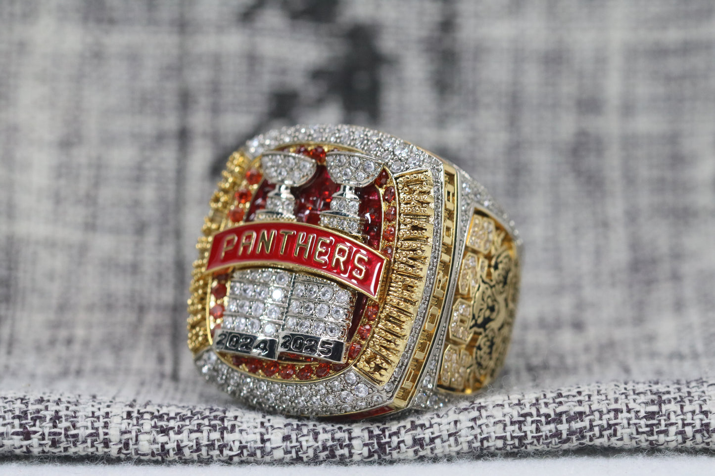 Florida Panthers Stanley Cup Championship Ring (2025) - Premium Series
