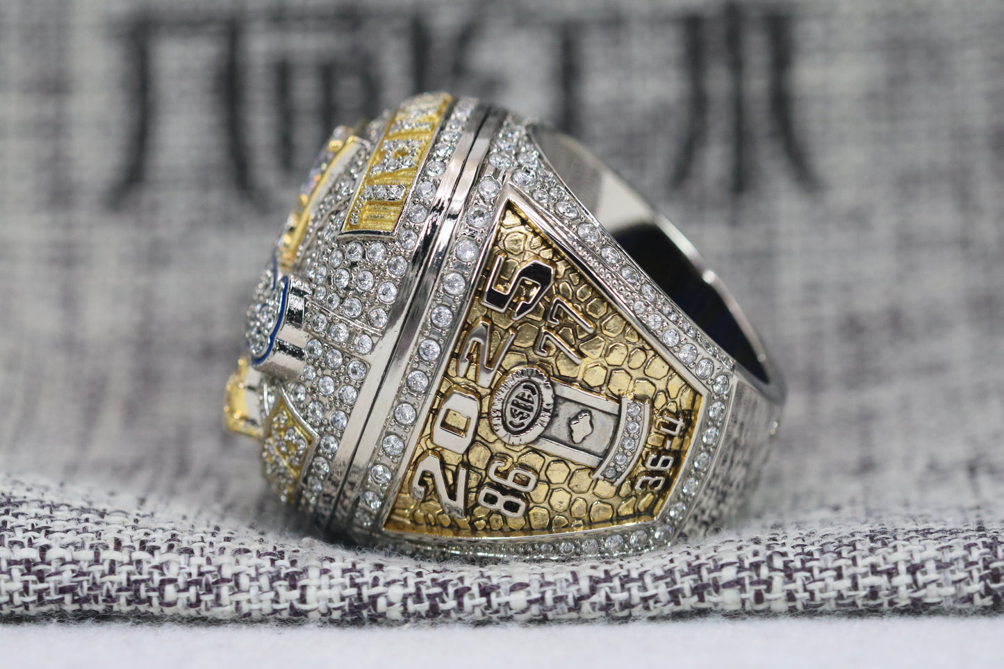 Florida Gators College Basketball Championship Ring (2025) - Premium Series
